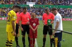 九游官网赛前广州队备战葡超国际比赛日法兰克福调整名单以备德国杯，风云突变上海申花冲刺阶段刷新队史纪录看傻球迷的简单介绍