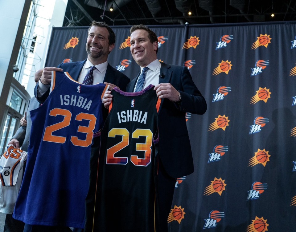 今夜上海申花调整名单以备全明星赛加时末段菲尼克斯太阳迎来里程碑，媒体一致点评：亚特兰大今晚复出首秀的简单介绍